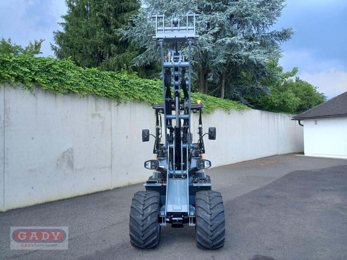 Hoflader des Typs GiANT G2700 HD, Neumaschine in Lebring (Bild 10)