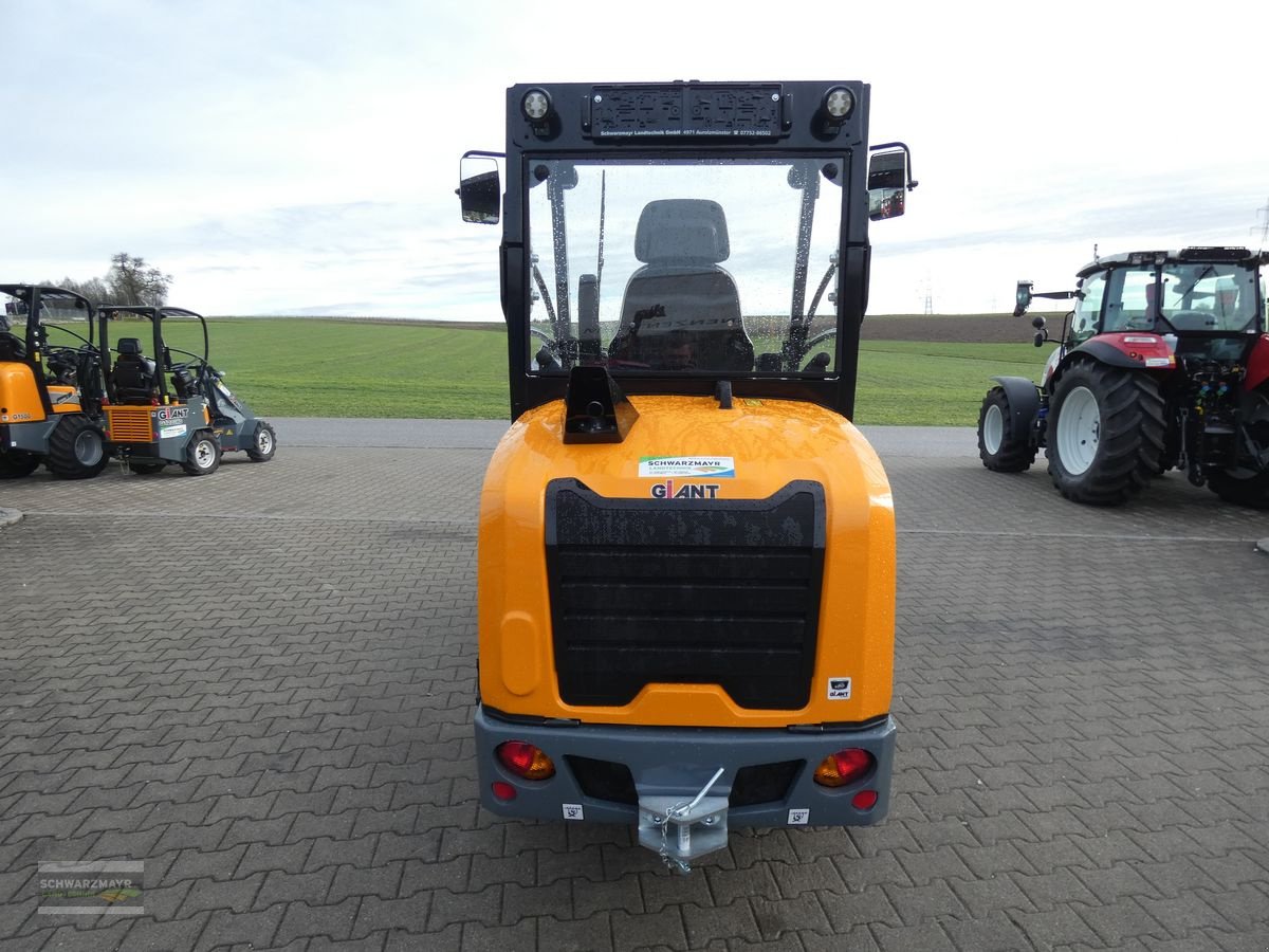 Hoflader des Typs GiANT G2700 X-tra HD+, Mietmaschine in Gampern (Bild 4)