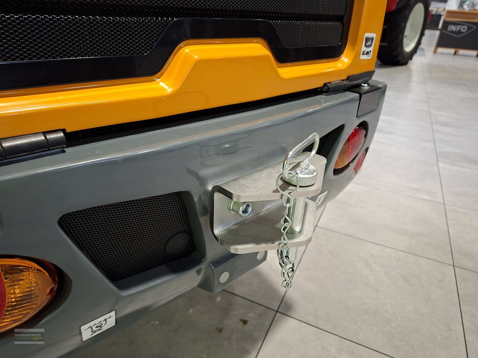 Hoflader of the type GiANT G3500 (mit WM-Aufnahme), Neumaschine in Gampern (Picture 19)