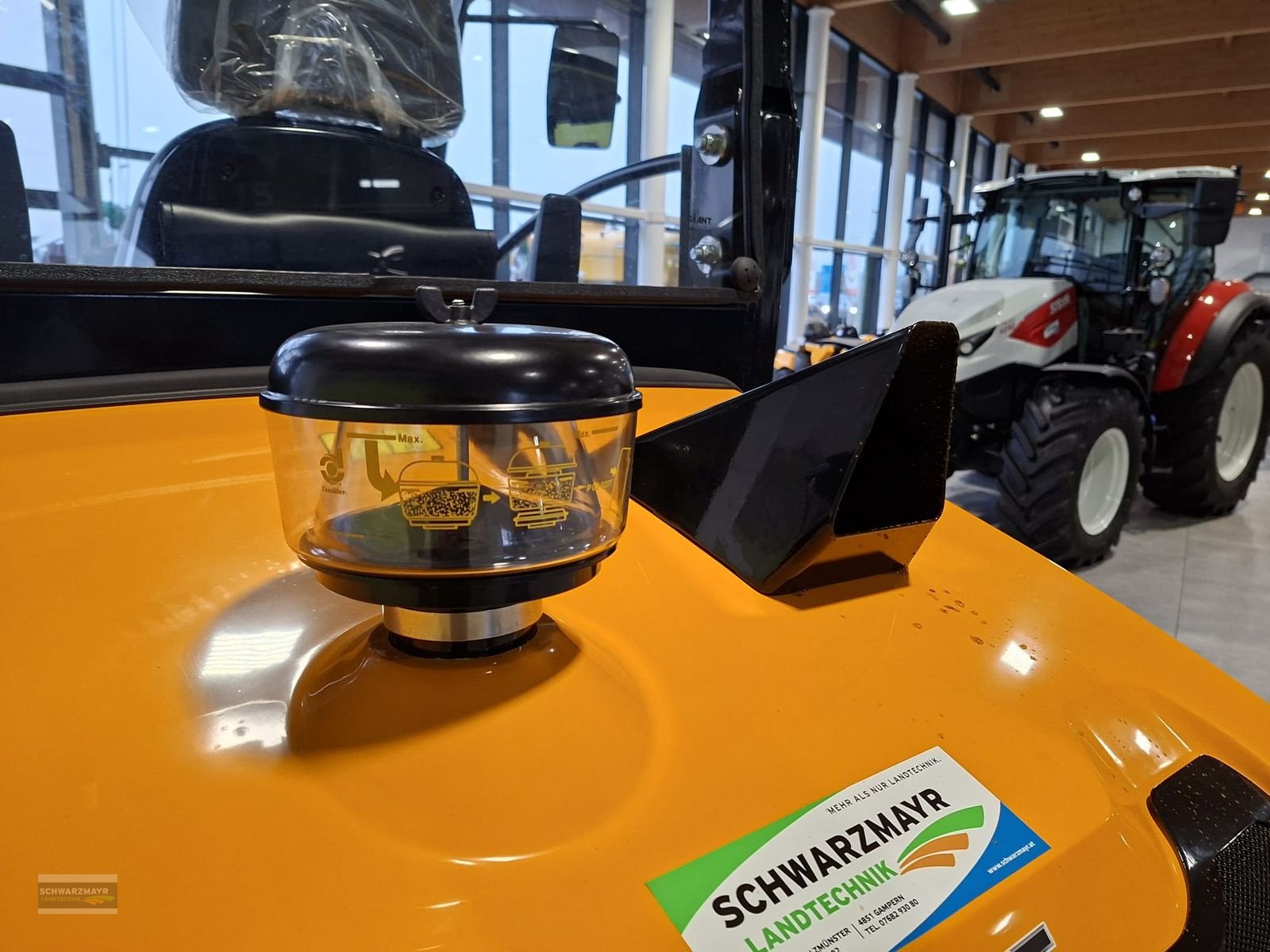 Hoflader of the type GiANT G3500 (mit WM-Aufnahme), Neumaschine in Gampern (Picture 17)