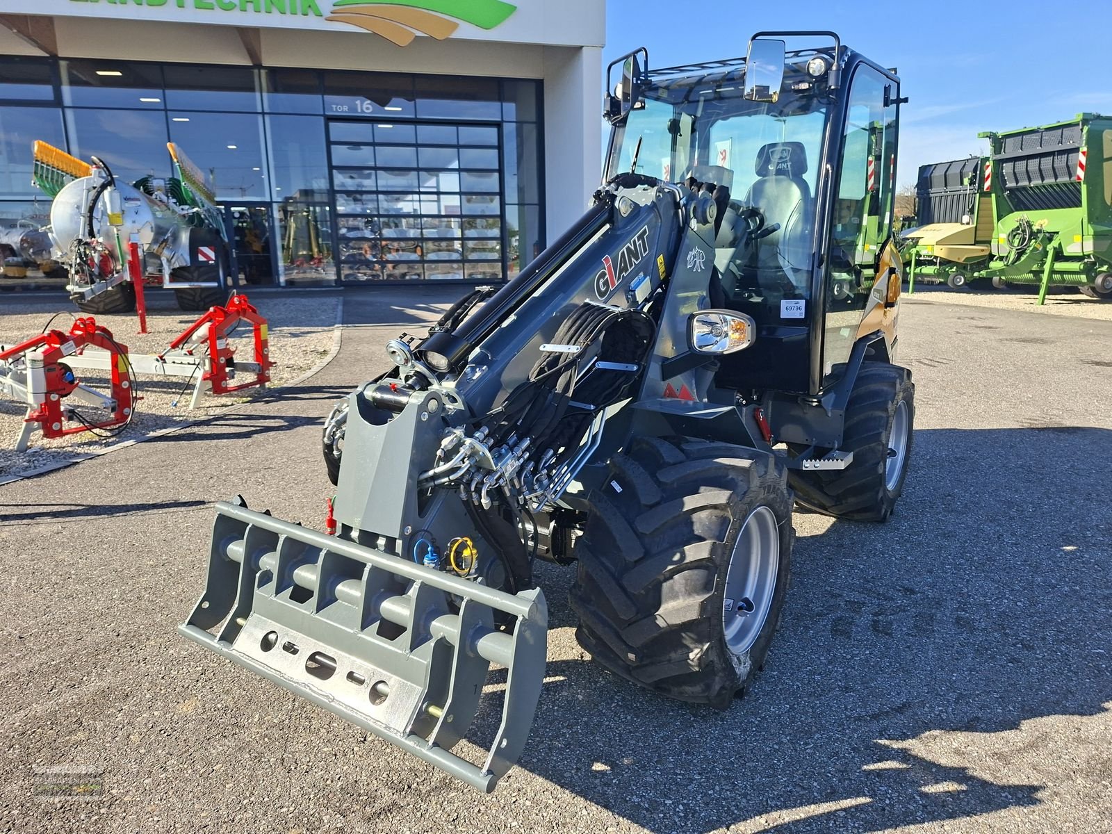 Hoflader a típus GiANT G3500 Tele, Neumaschine ekkor: Gampern (Kép 3)