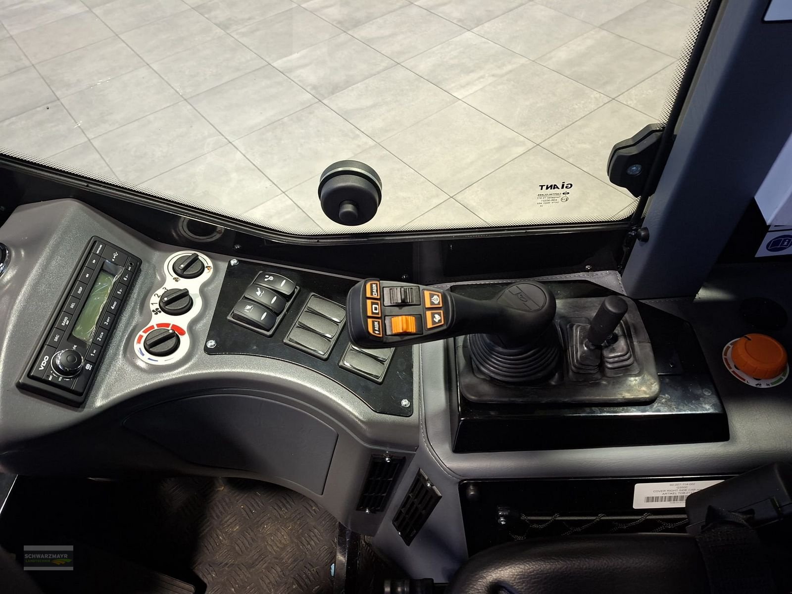 Hoflader of the type GiANT G3500 Tele, Neumaschine in Gampern (Picture 22)