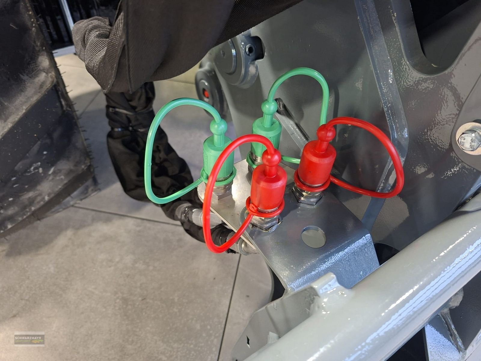 Hoflader of the type GiANT G3500 Tele, Neumaschine in Gampern (Picture 13)