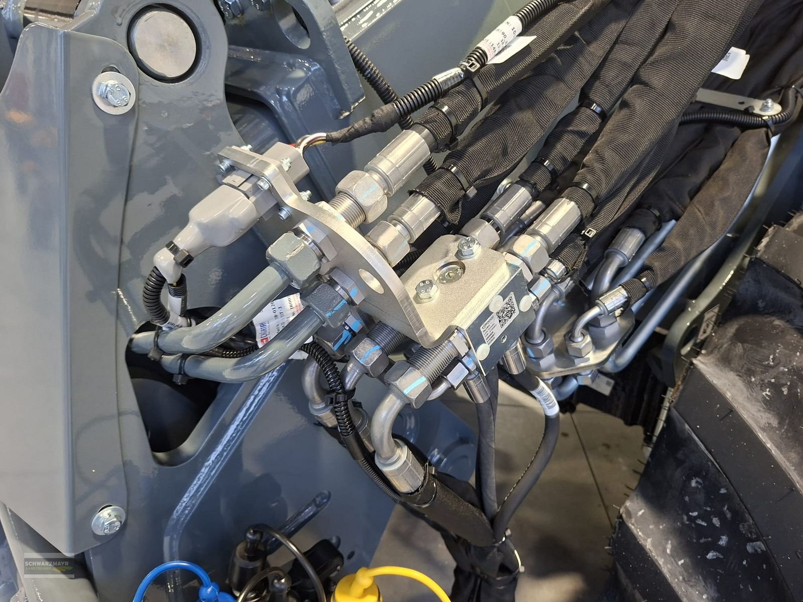 Hoflader of the type GiANT G3500 Tele, Neumaschine in Gampern (Picture 16)