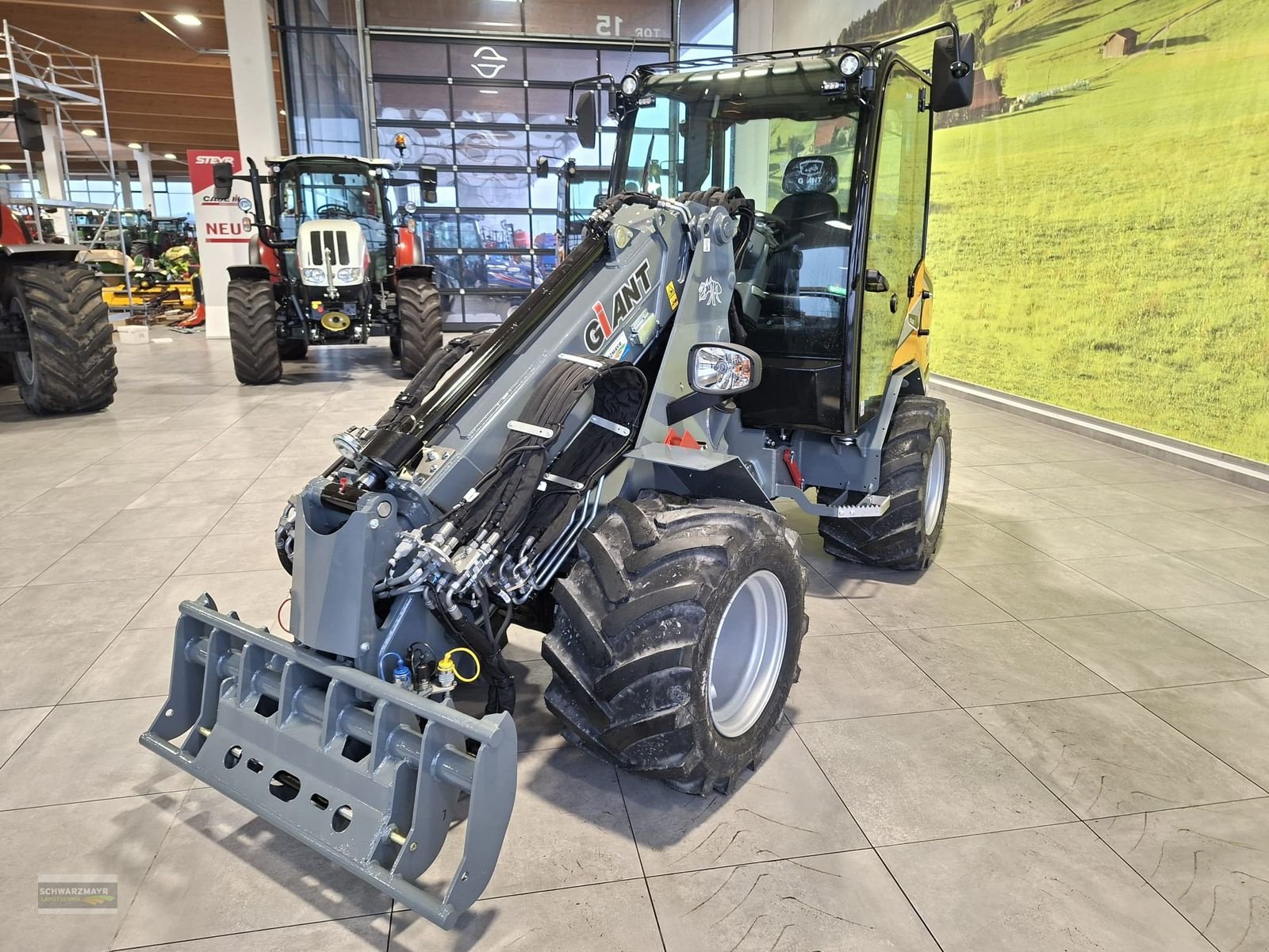 Hoflader of the type GiANT G3500 Tele, Neumaschine in Gampern (Picture 9)