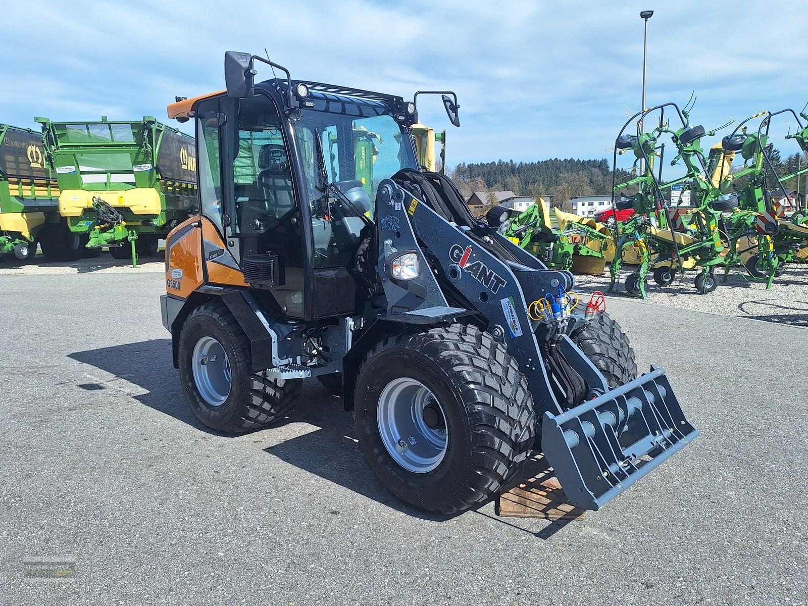 Hoflader of the type GiANT G3500, Neumaschine in Aurolzmünster (Picture 1)