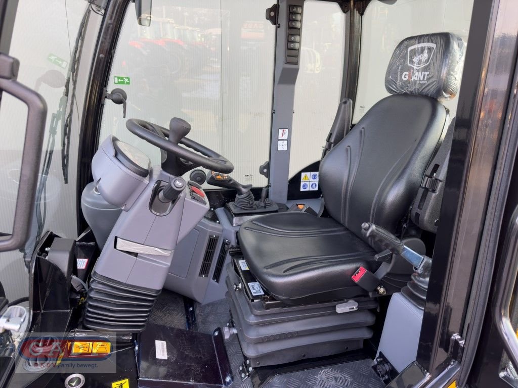 Hoflader of the type GiANT G3500, Neumaschine in Lebring (Picture 5)