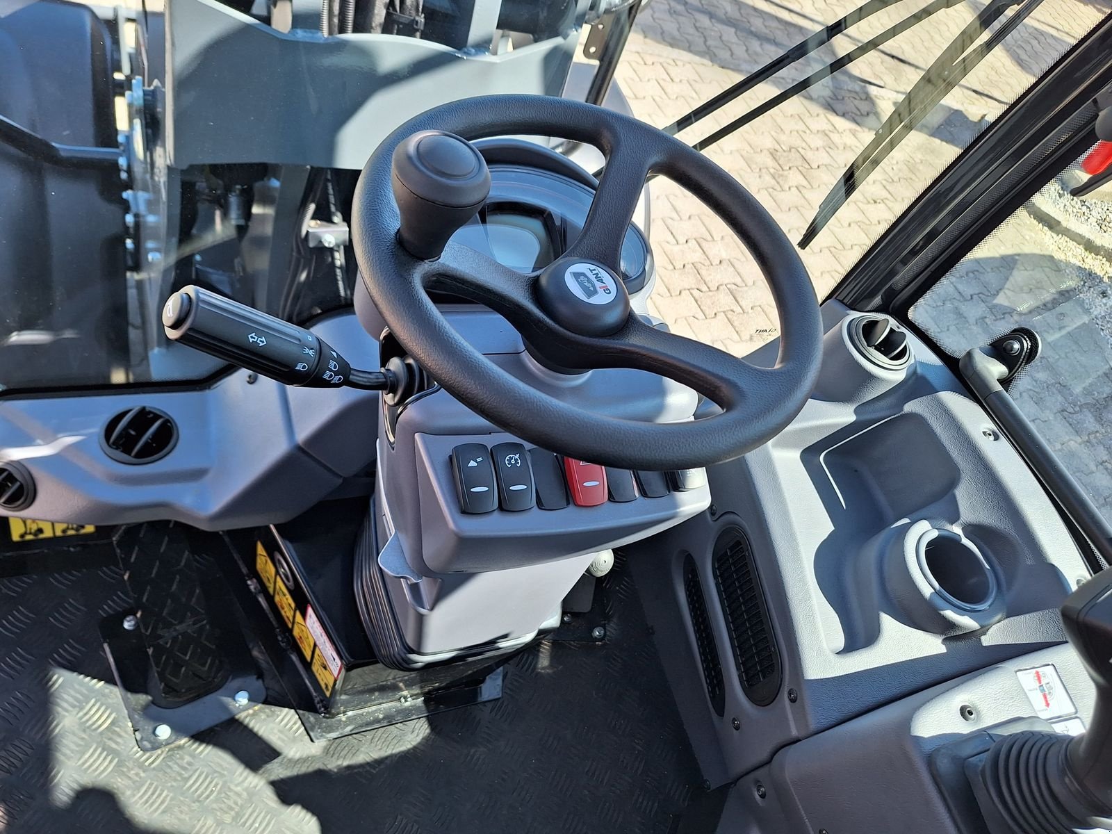 Hoflader of the type GiANT G5000 Kabine, Neumaschine in Feldkirchen (Picture 17)