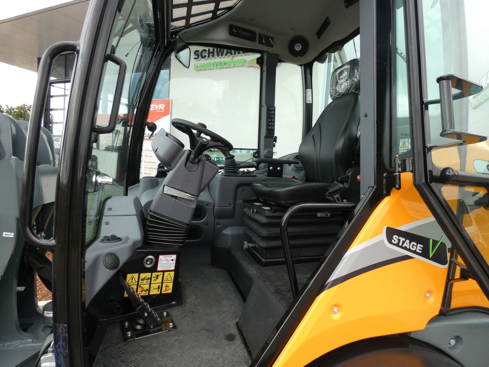 Hoflader des Typs GiANT G5000, Mietmaschine in Schlitters (Bild 17)