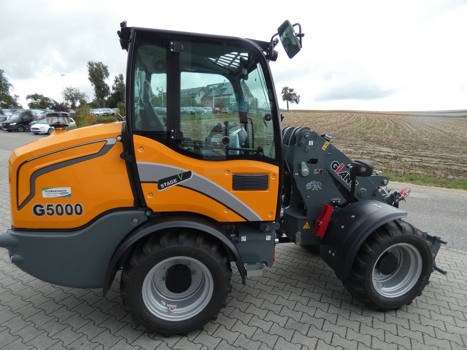 Hoflader des Typs GiANT G5000, Mietmaschine in Schlitters (Bild 7)