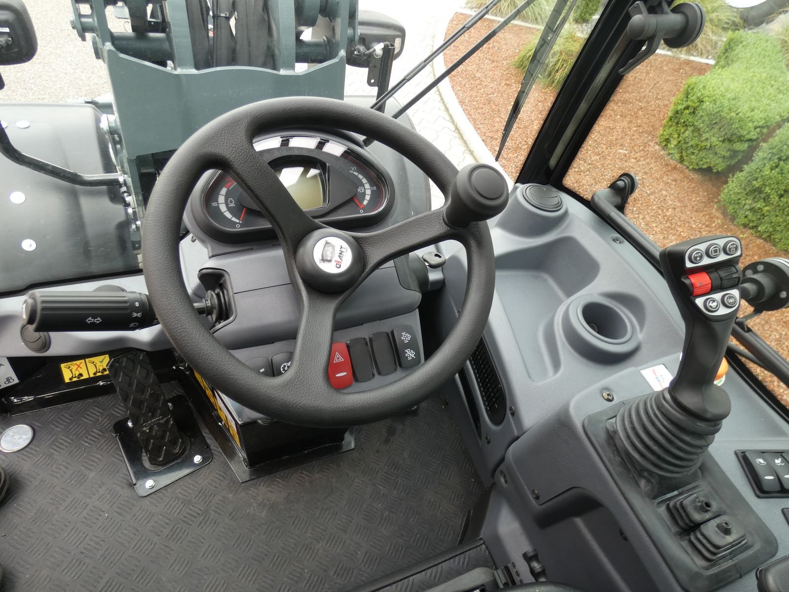 Hoflader of the type GiANT G5000, Vorführmaschine in Schlitters (Picture 22)