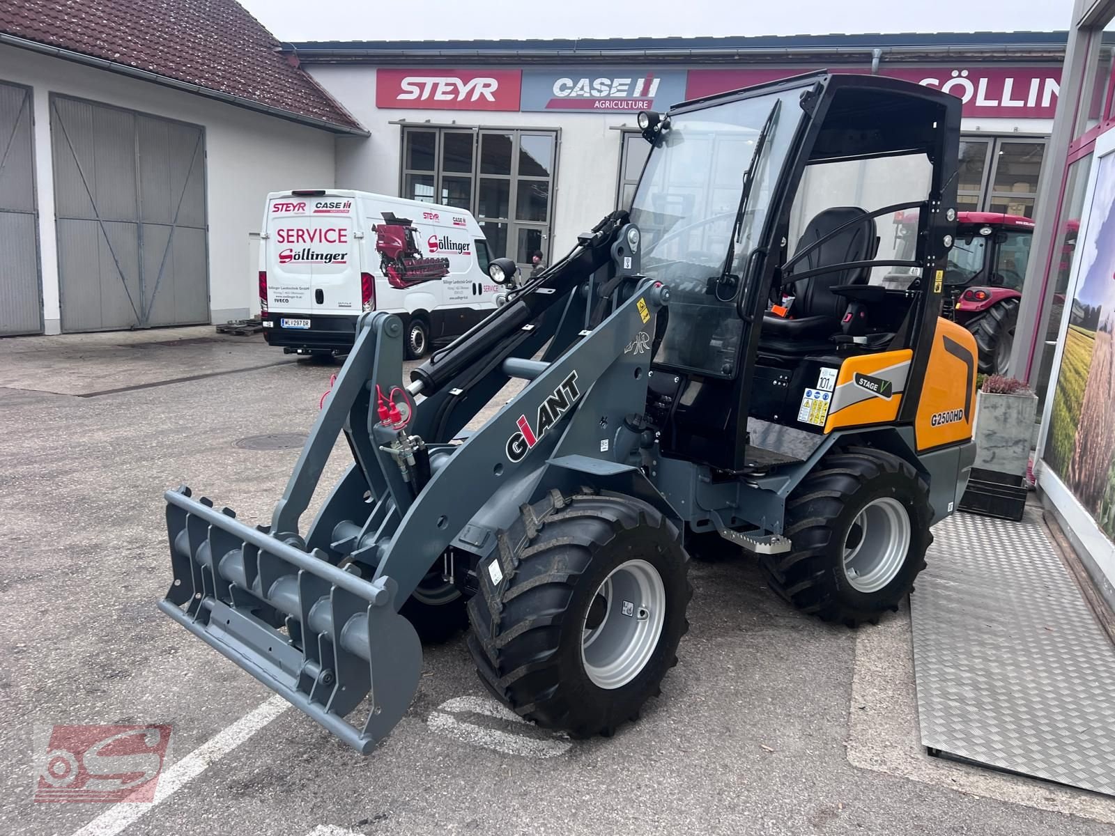 Hoflader Türe ait GiANT Giant G2500HD, Neumaschine içinde Offenhausen (resim 5)