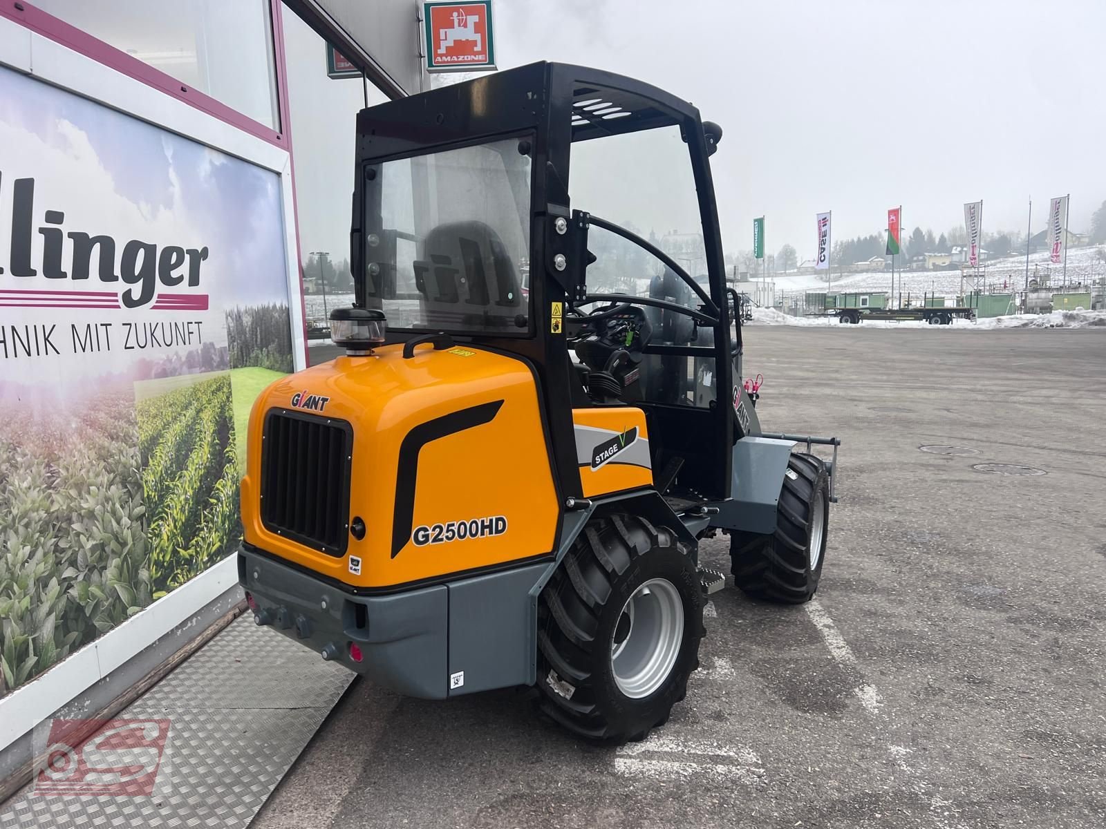 Hoflader Türe ait GiANT Giant G2500HD, Neumaschine içinde Offenhausen (resim 3)