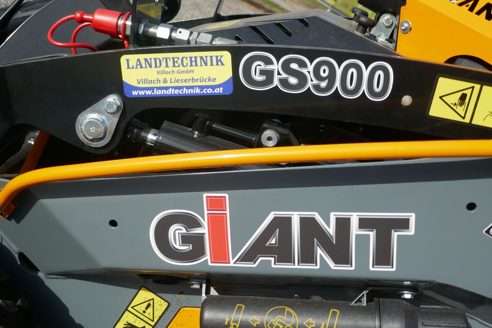 Hoflader of the type GiANT GS 900 D, Gebrauchtmaschine in Villach (Picture 4)