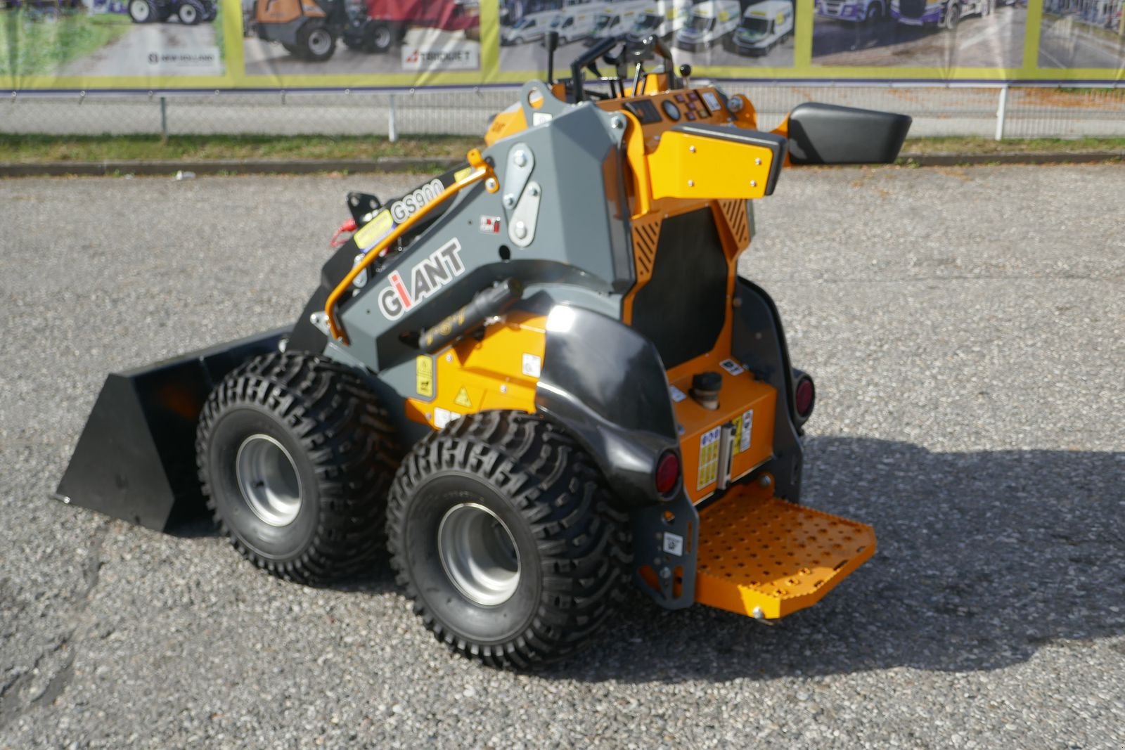 Hoflader of the type GiANT GS 900 D, Gebrauchtmaschine in Villach (Picture 3)