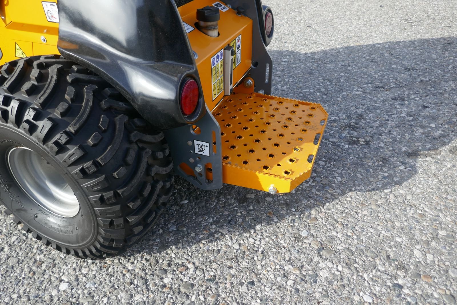 Hoflader of the type GiANT GS 900 D, Gebrauchtmaschine in Villach (Picture 10)