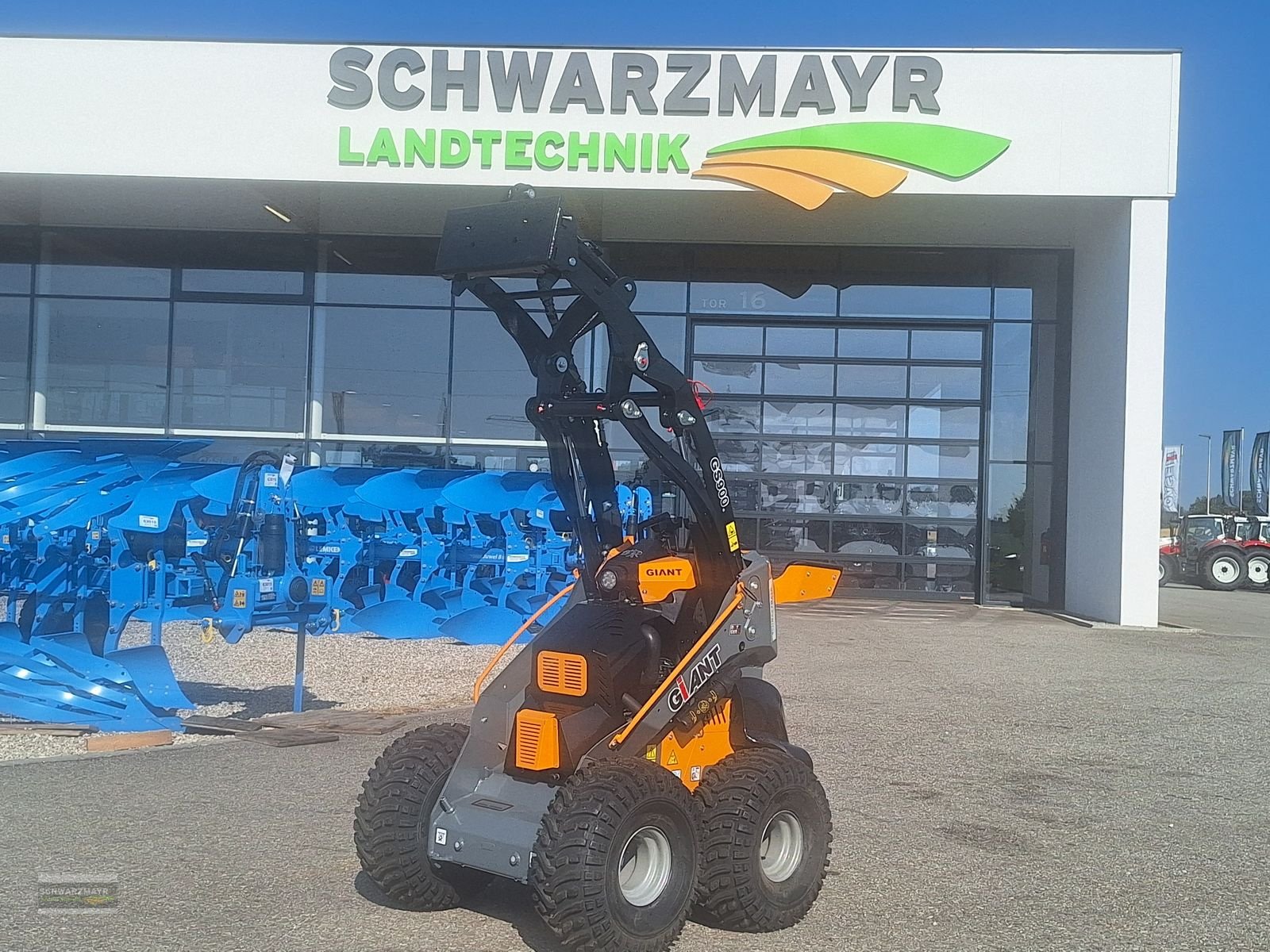 Hoflader des Typs GiANT GS900 SKID, Neumaschine in Aurolzmünster (Bild 14)