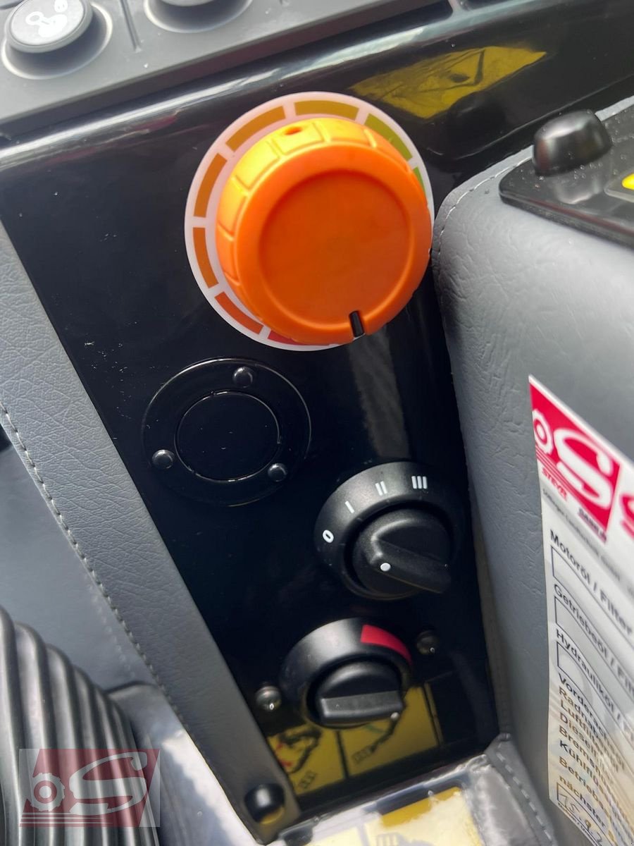 Hoflader des Typs GiANT GT 5048, Neumaschine in Offenhausen (Bild 20)