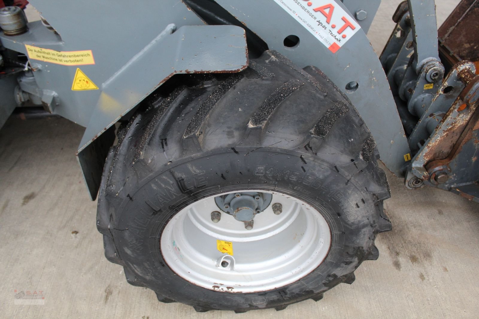 Hoflader типа GiANT Hoflader D 335 T, Gebrauchtmaschine в Eberschwang (Фотография 2)