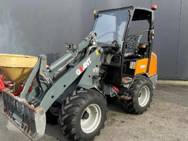 Hoflader del tipo GiANT V452T HD, Gebrauchtmaschine In Noerdange (Immagine 1)