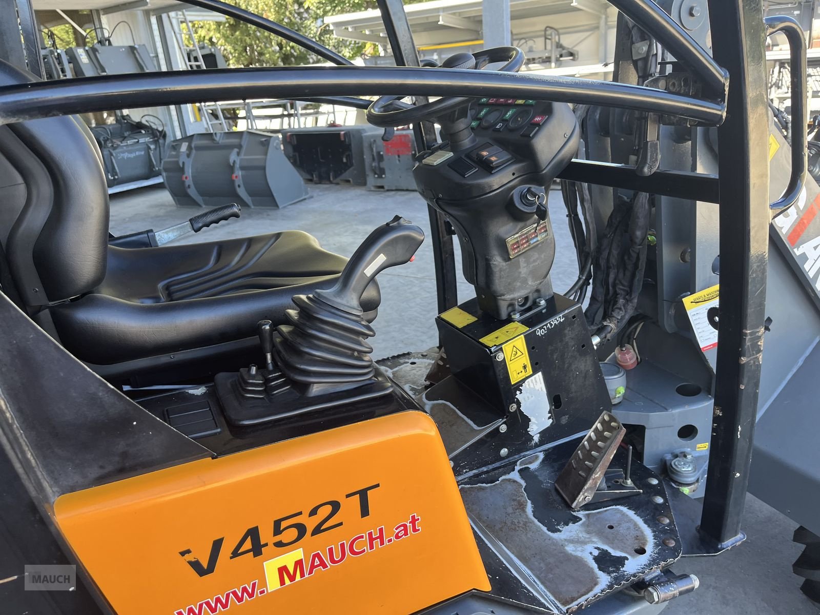 Hoflader typu GiANT V452T mit Weidemann HV, Gebrauchtmaschine v Burgkirchen (Obrázek 10)