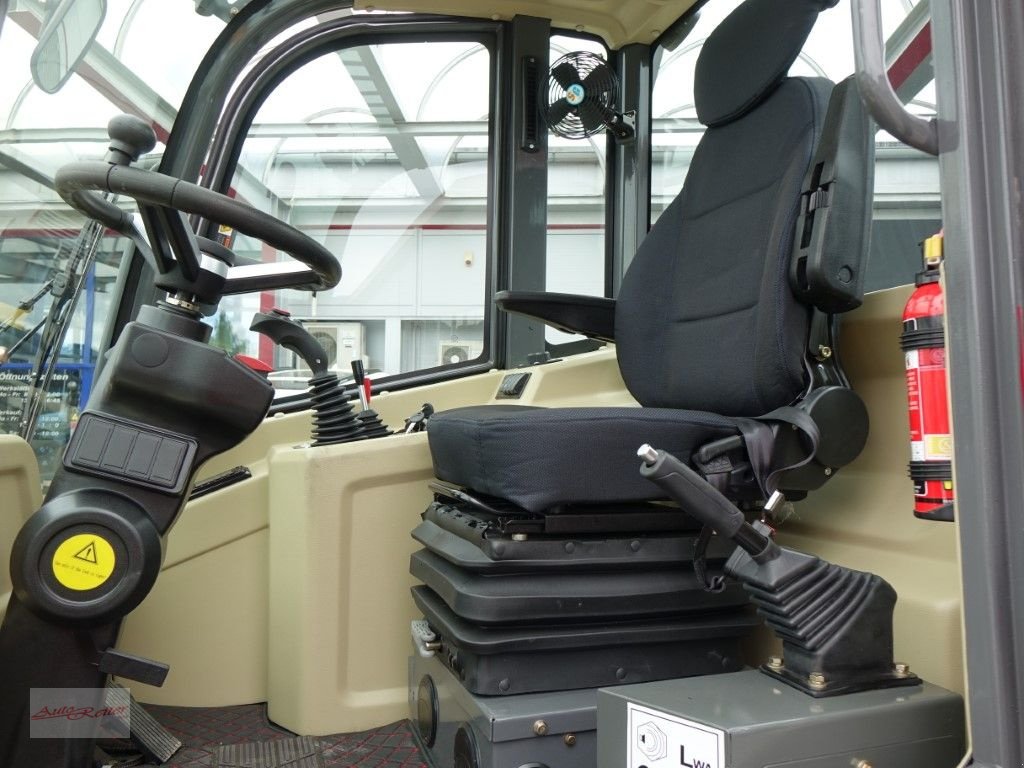 Hoflader des Typs Grizzly 1600 Tele,4WD MIT KLIMA, Neumaschine in Fohnsdorf (Bild 19)