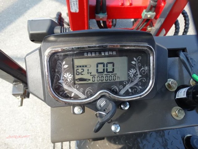 Hoflader del tipo Grizzly 804 El.Lader 4WD mit 2 Jahren mobile Garantie, Neumaschine In Fohnsdorf (Immagine 10)