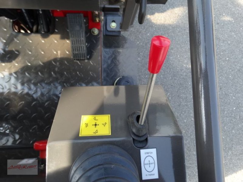 Hoflader del tipo Grizzly 804 El.Lader 4WD mit 2 Jahren mobile Garantie, Neumaschine In Fohnsdorf (Immagine 13)
