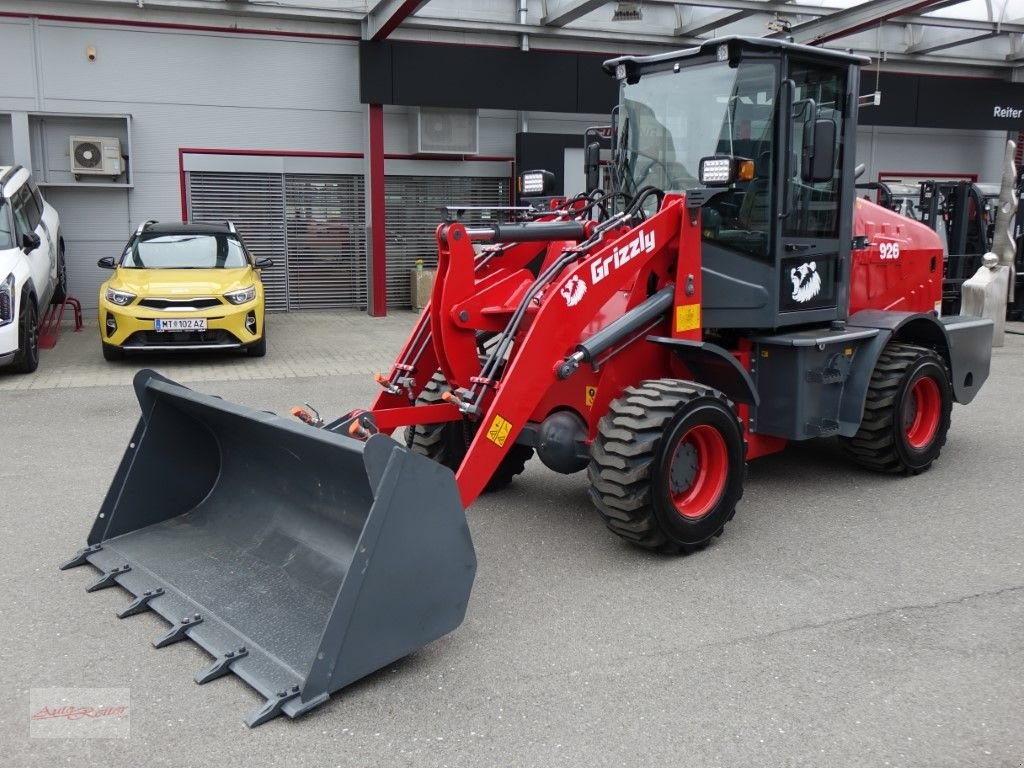 Hoflader of the type Grizzly 926 4WD; KLIMA; Profi Qualität, Neumaschine in Fohnsdorf (Picture 1)