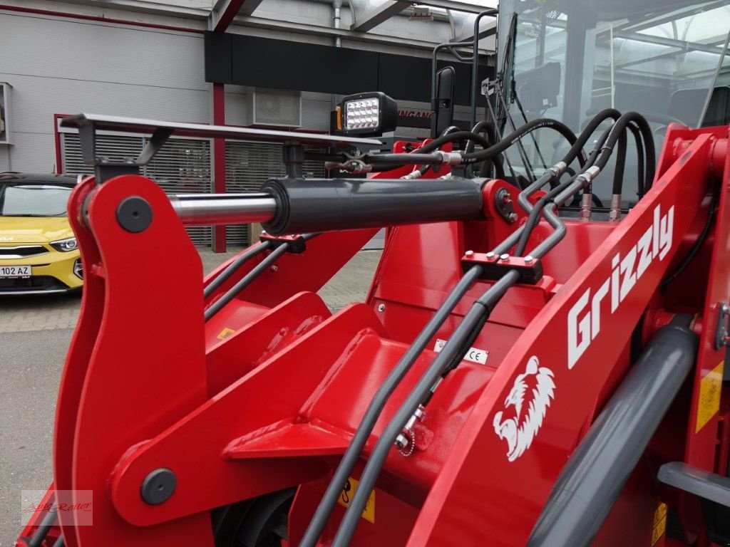 Hoflader of the type Grizzly 926 4WD; KLIMA; Profi Qualität, Neumaschine in Fohnsdorf (Picture 11)