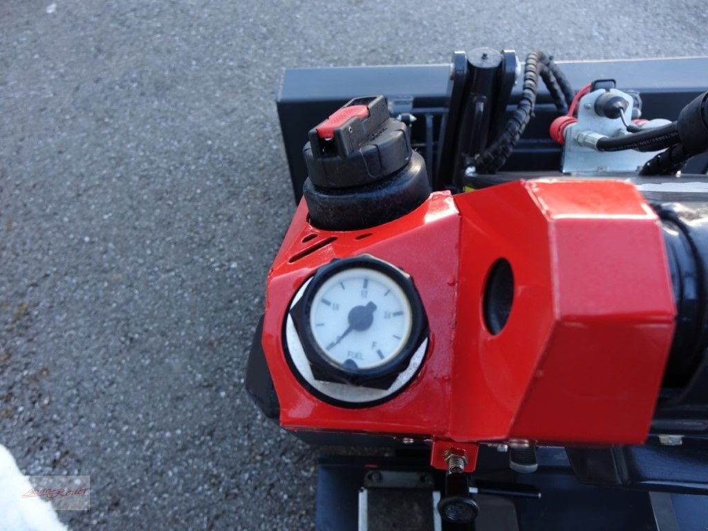 Hoflader des Typs Grizzly Grizzly 803s Mini Hoflader, Neumaschine in Fohnsdorf (Bild 16)