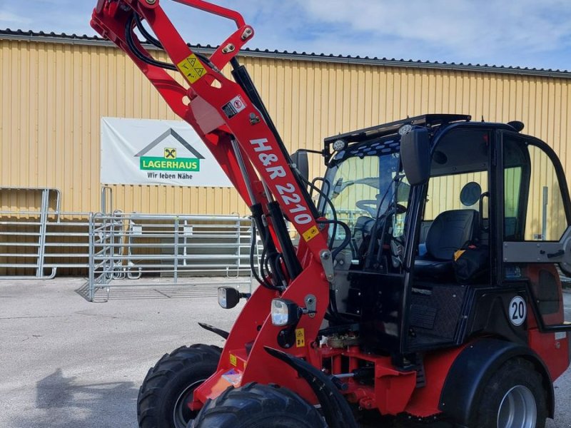 Hoflader des Typs H & B 2210, Neumaschine in Bergheim (Bild 1)