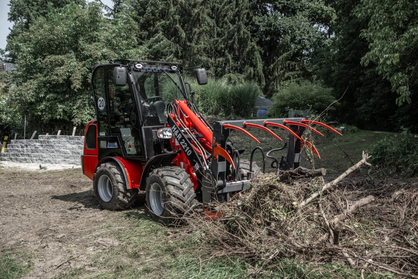 Hoflader a típus H&R 2210-B35 Radlader, Neumaschine ekkor: Falkenberg (Kép 4)