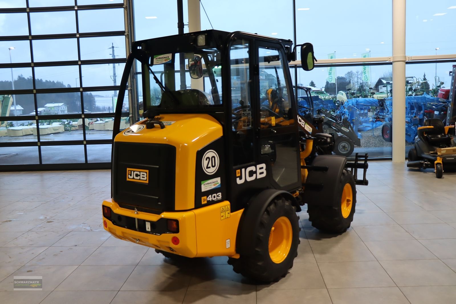Hoflader Türe ait JCB 403 Agri 26PS Hoflader - Symbolfotos, Neumaschine içinde Gampern (resim 2)