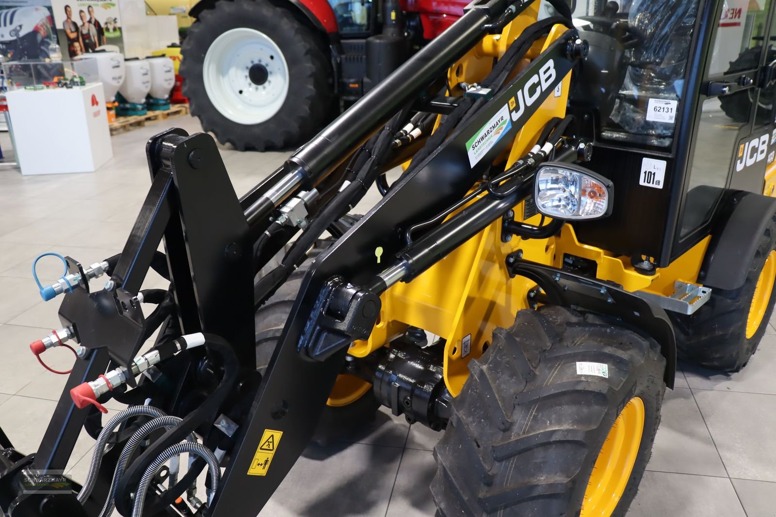 Hoflader Türe ait JCB 403 Agri 26PS Hoflader - Symbolfotos, Neumaschine içinde Gampern (resim 9)