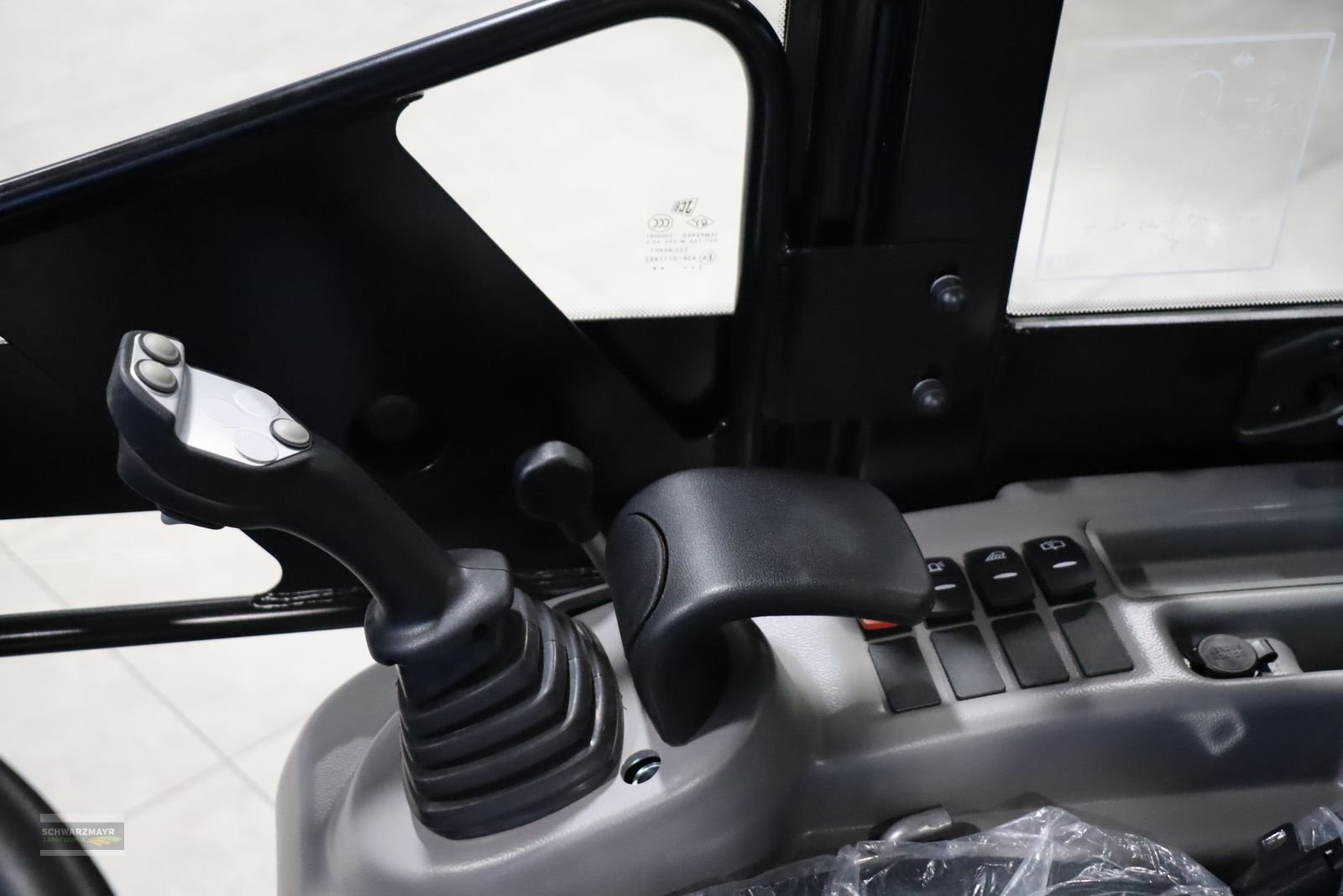 Hoflader Türe ait JCB 403 Agri 26PS Hoflader - Symbolfotos, Neumaschine içinde Gampern (resim 13)