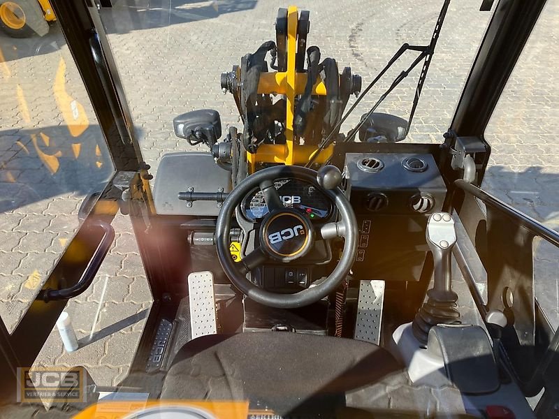 Hoflader des Typs JCB 403 Agri High Lift, Gebrauchtmaschine in Frechen (Bild 11)