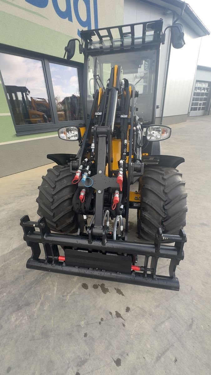 Hoflader des Typs JCB 403 AGRI-PLUS, Gebrauchtmaschine in Hürm (Bild 7)