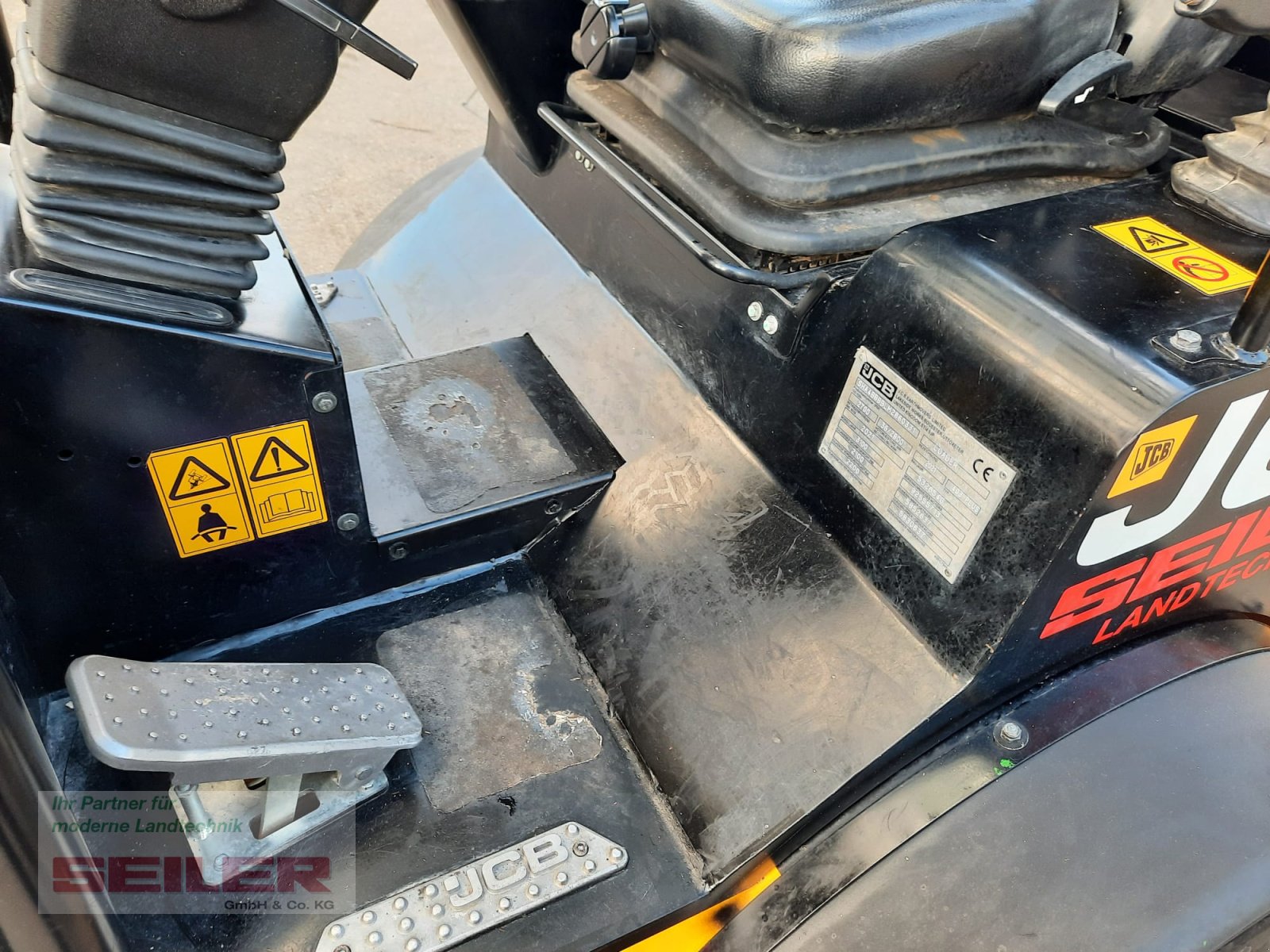 Hoflader от тип JCB 403 Agri PLUS, Gebrauchtmaschine в Ansbach (Снимка 7)