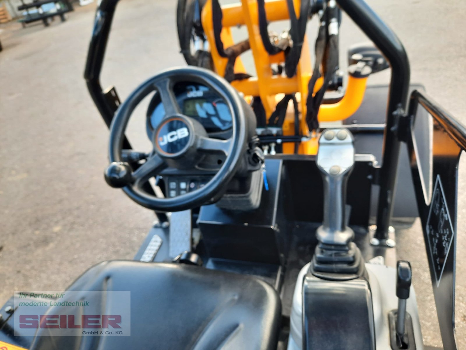 Hoflader от тип JCB 403 Agri PLUS, Gebrauchtmaschine в Ansbach (Снимка 9)