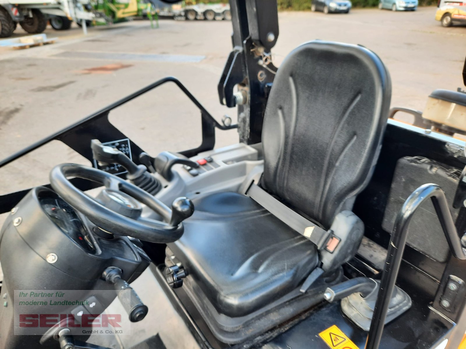 Hoflader от тип JCB 403 Agri PLUS, Gebrauchtmaschine в Ansbach (Снимка 14)