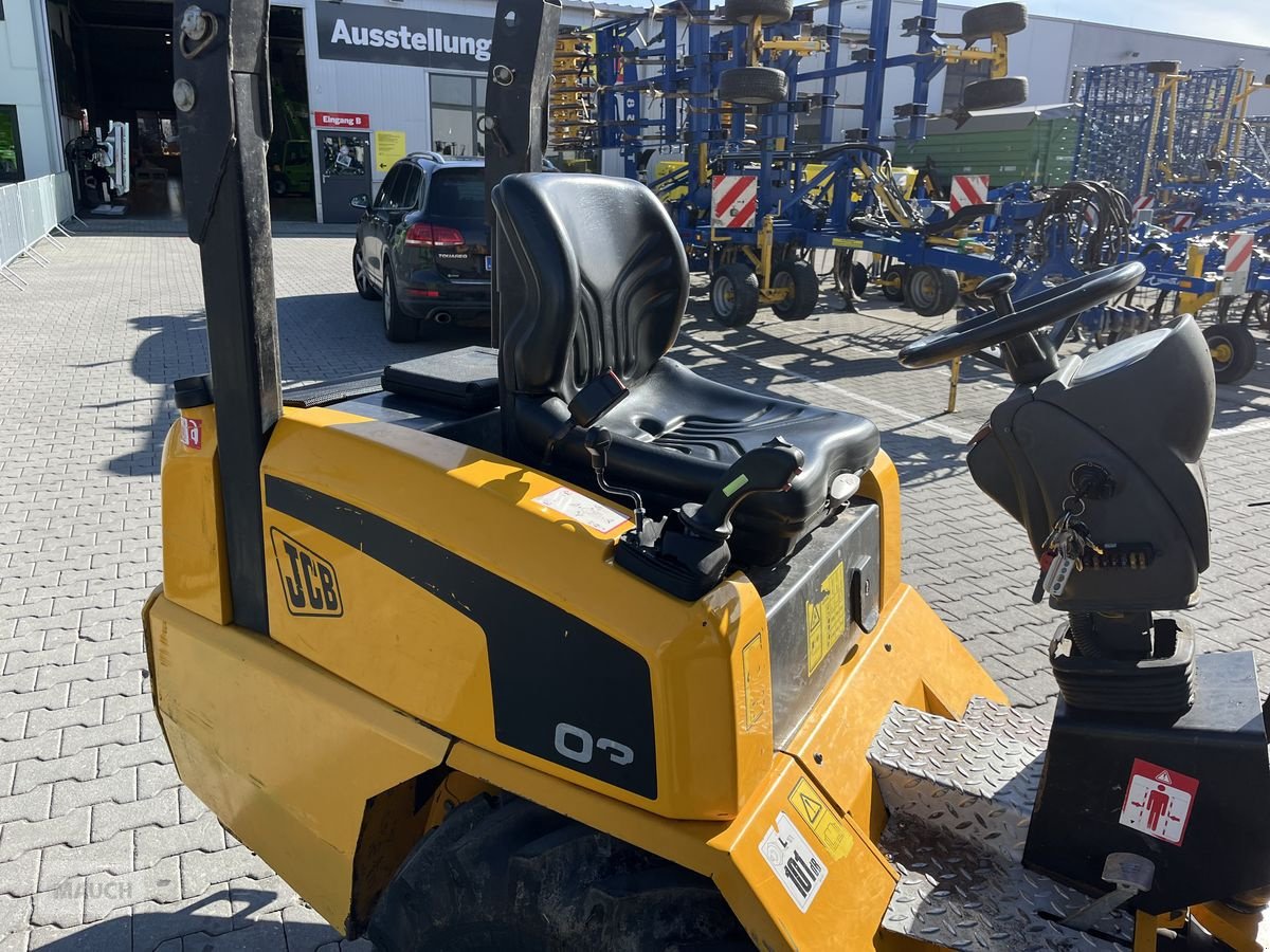 Hoflader des Typs JCB 403 mit Euroaufnahme, Gebrauchtmaschine in Burgkirchen (Bild 2)