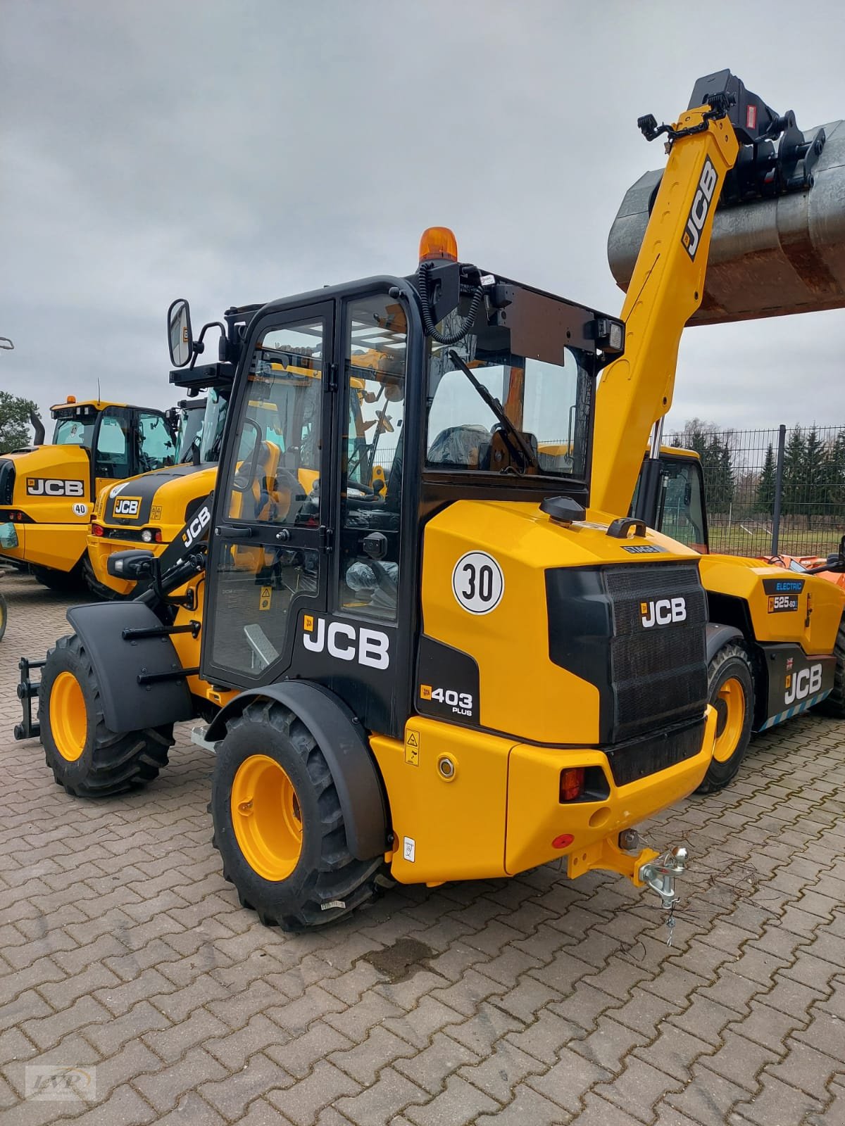 Hoflader des Typs JCB 403 Plus 50PS Kabine Vollausr., Neumaschine in Pegnitz (Bild 3)