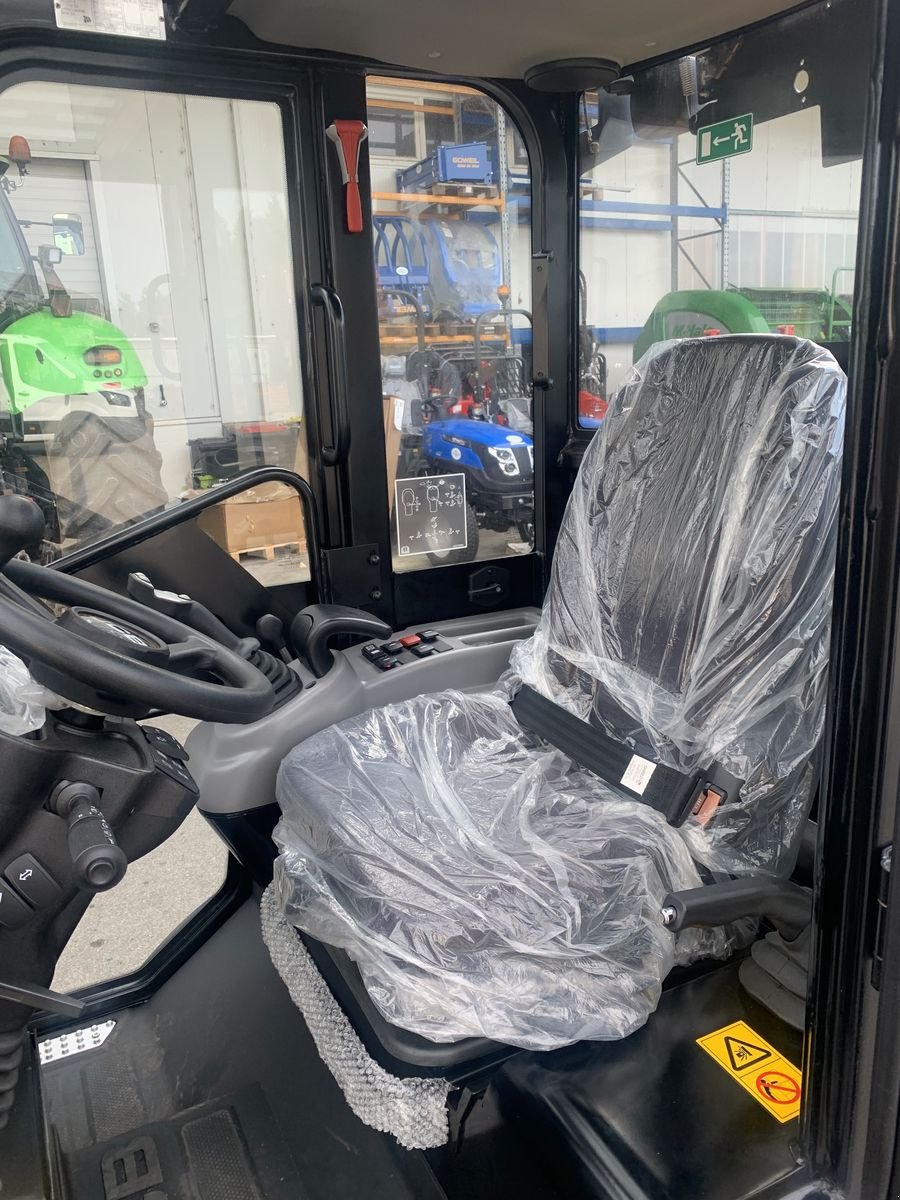 Hoflader of the type JCB 403 Plus Agri, Neumaschine in Gschwandt (Picture 7)