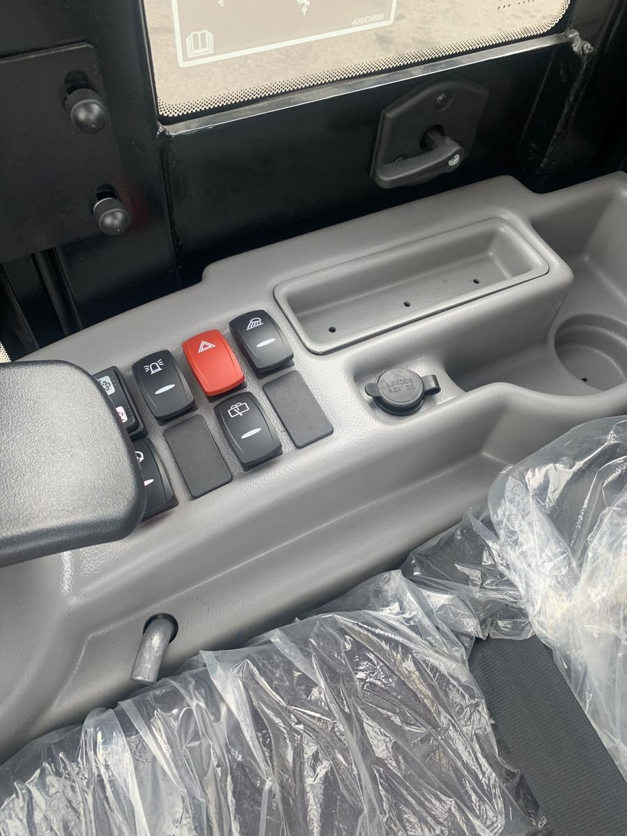 Hoflader of the type JCB 403 Plus Agri, Neumaschine in Gschwandt (Picture 12)