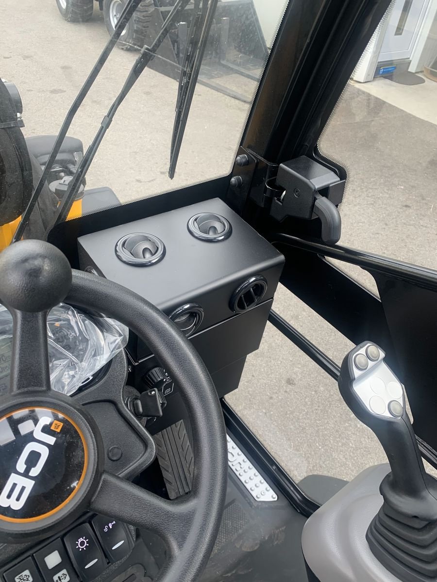 Hoflader of the type JCB 403 Plus Agri, Neumaschine in Gschwandt (Picture 10)