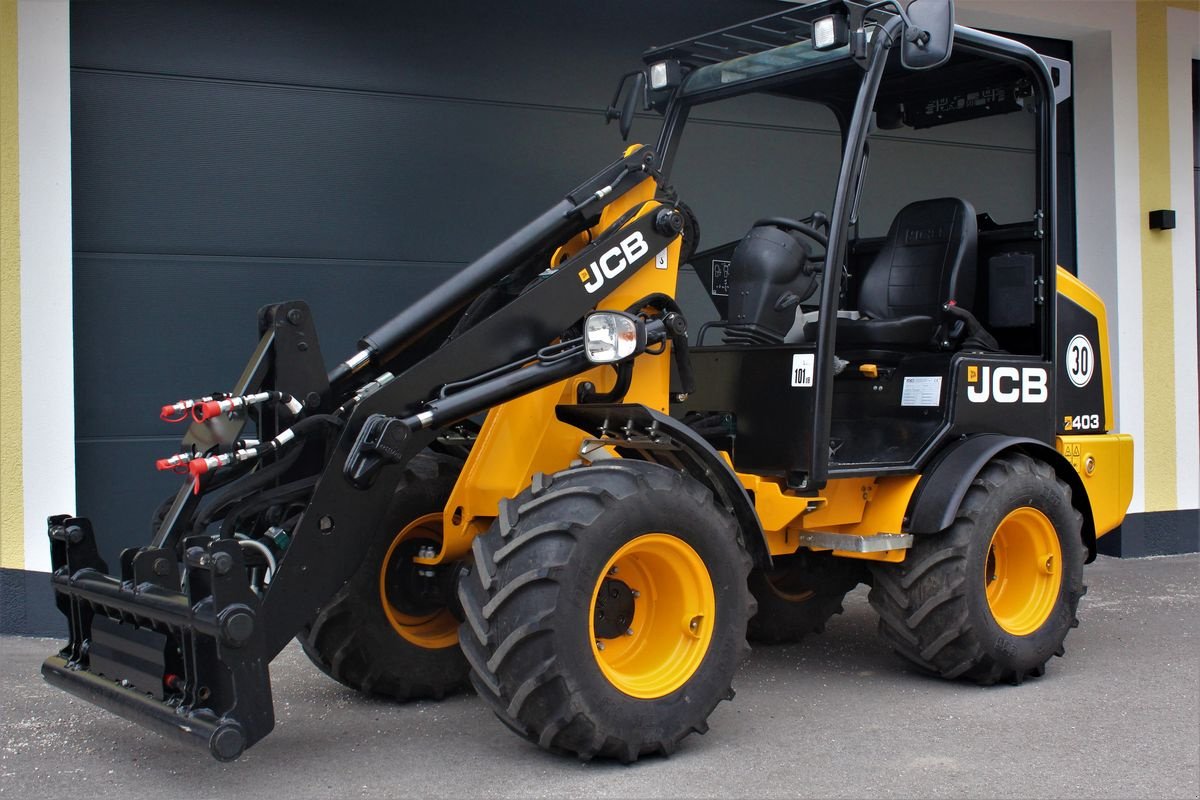 Hoflader of the type JCB 403 PLUS, Neumaschine in Pischelsdorf (Picture 4)
