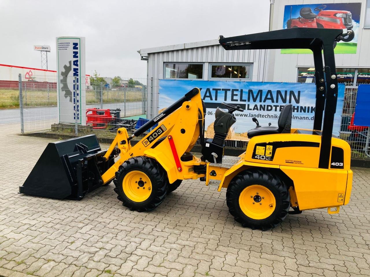 Hoflader des Typs JCB 403, Gebrauchtmaschine in Stuhr (Bild 2)