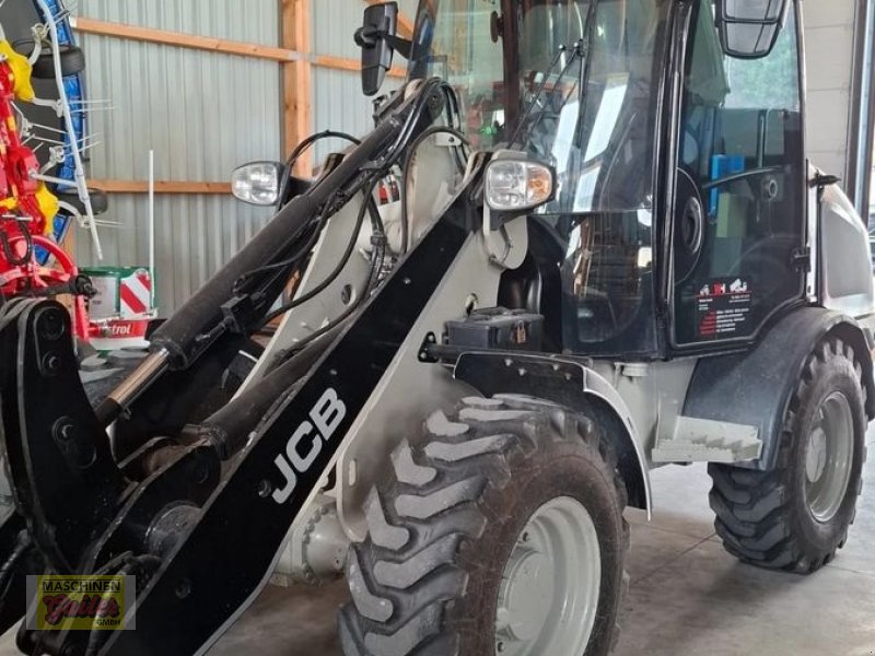 Hoflader des Typs JCB 406 B, Gebrauchtmaschine in Kötschach (Bild 1)