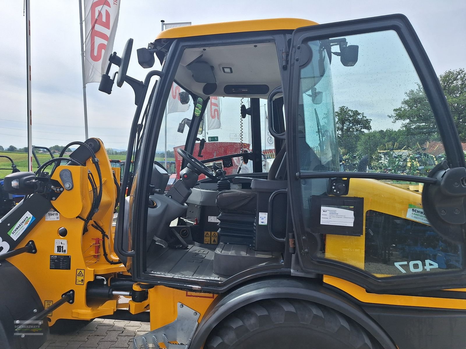 Hoflader des Typs JCB 407 SV, Vorführmaschine in Aurolzmünster (Bild 16)